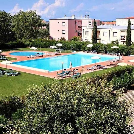Appartamento Tranquillo Con Patio E Piscina La Caduta Eksteriør bilde