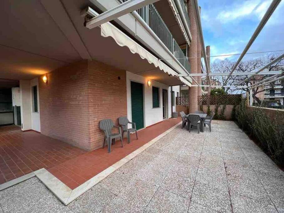 Appartamento Tranquillo Con Patio E Piscina La Caduta Eksteriør bilde